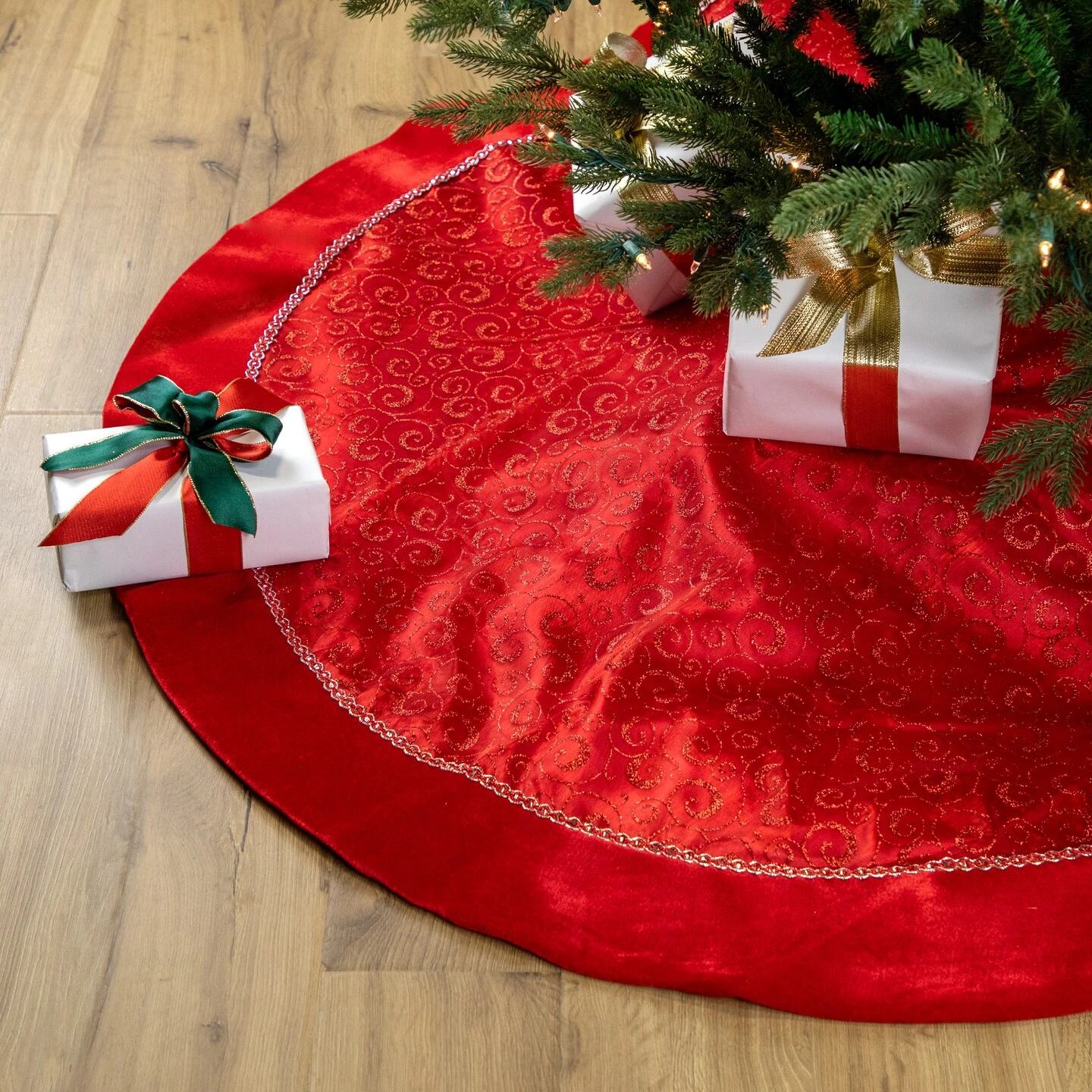 Northlight 48" Red Glittered Swirl Christmas Tree Skirt 9 Northlight 48" Red Glittered Swirl Christmas Tree Skirt - Image 7