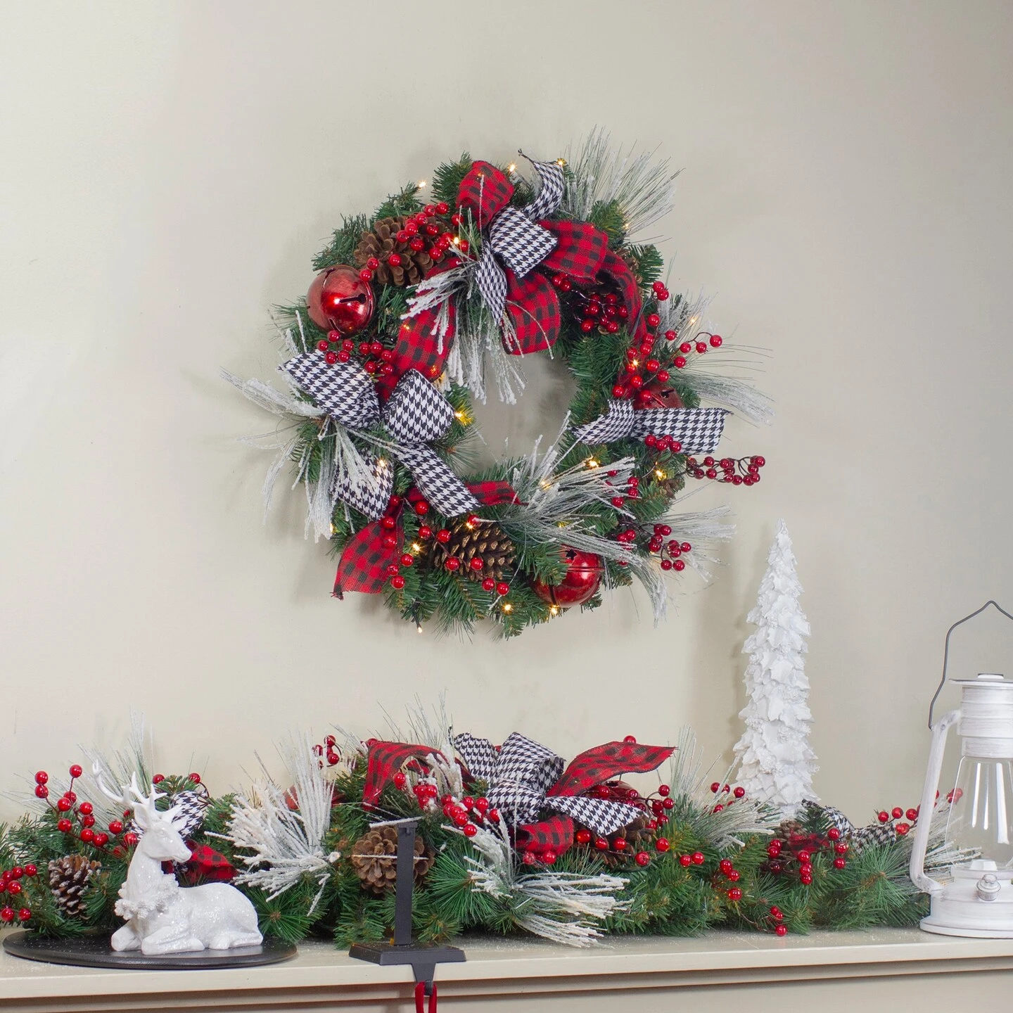 Northlight 52" Houndstooth Bows And Berries Artificial Christmas Swag, Unlit Green 6 Northlight 52" Houndstooth Bows And Berries Artificial Christmas Swag, Unlit Green - Image 4