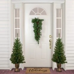 Northlight Black River Pine Artificial Christmas Teardrop Swag With Pine Cones - 30" - Unlit Green -Northlight 28678795682464