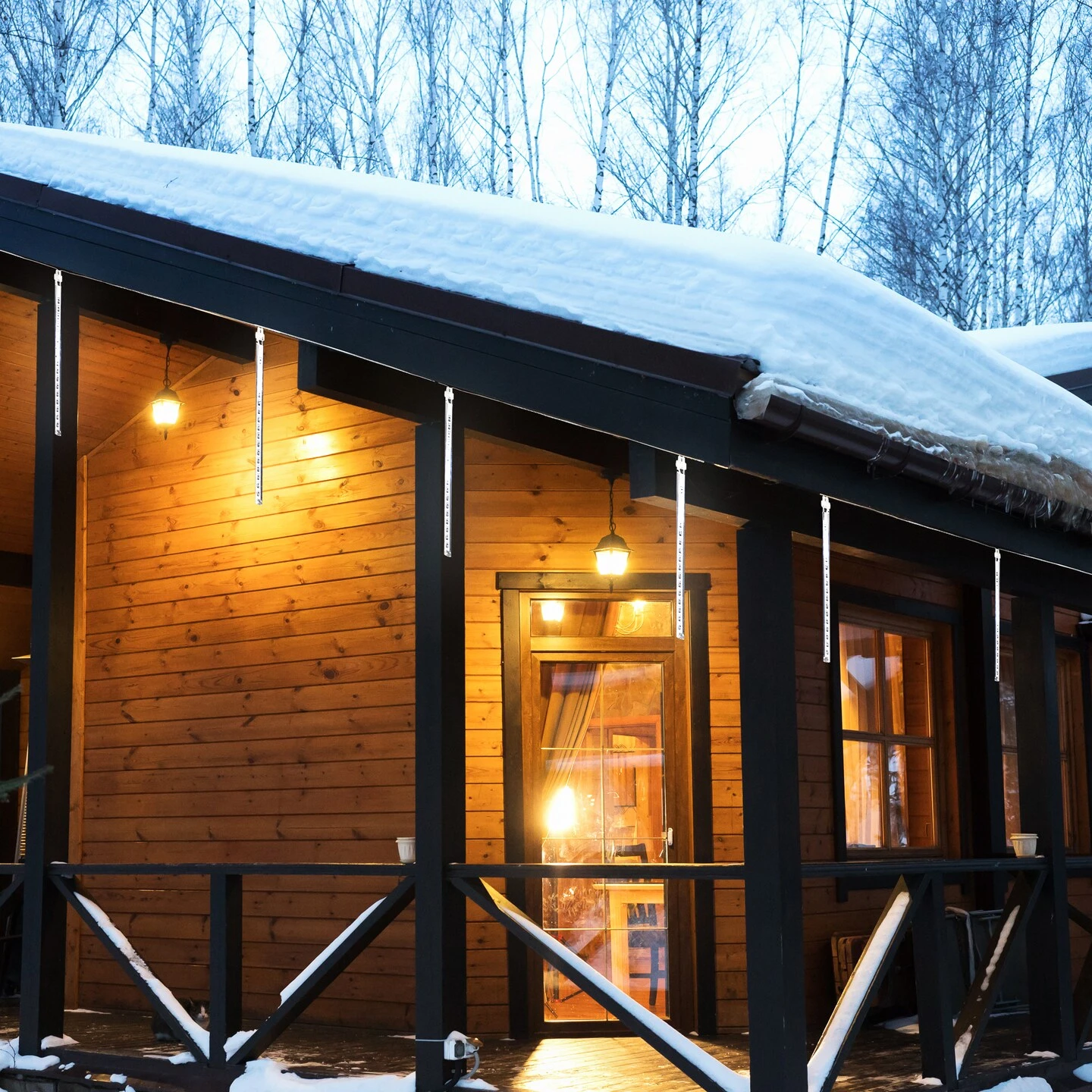 Northlight LED Transparent Dripping Icicle Christmas Light Tubes - Clear - 14' Clear Wire - 10ct 10 Northlight LED Transparent Dripping Icicle Christmas Light Tubes - Clear - 14' Clear Wire - 10ct - Image 8