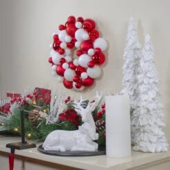 Northlight 3-Finish Shatterproof Ball Christmas Wreath - 13" - Red And White - Unlit -Northlight 4612049473299669664