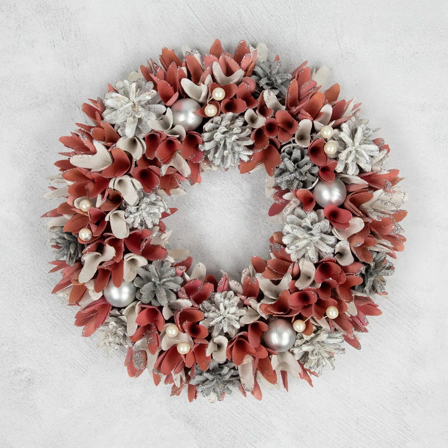 Northlight 13" Pink And White Wooden Floral Christmas Wreath With Pinecones 6 Northlight 13" Pink And White Wooden Floral Christmas Wreath With Pinecones - Image 4