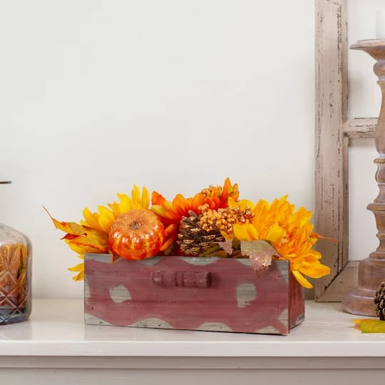Northlight 14" Autumn Harvest Maple Leaf & Berry Arrangement In Wooden Box 5 Northlight 14" Autumn Harvest Maple Leaf & Berry Arrangement In Wooden Box - Image 3