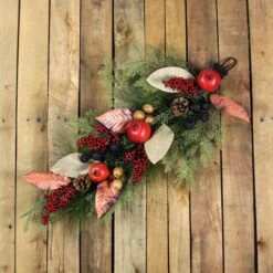 Northlight 2.5ft. Autumn Harvest Mixed Berry & Pine Needle Teardrop Swag -Northlight D253374S 3