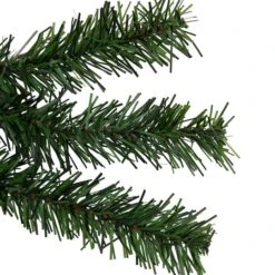 Northlight 4ft. Canadian Pine Artificial Christmas Wreath -Northlight D253774S 15