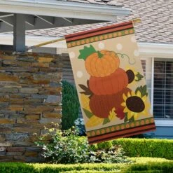 Northlight 40" Pumpkins & Sunflowers Autumn Harvest Garden Flag 9 Northlight 40" Pumpkins & Sunflowers Autumn Harvest Garden Flag -Northlight D406347S 3