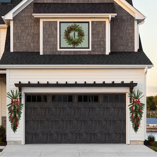 Northlight 60" Canadian Pine Christmas Teardrop Swag 7 Northlight 60" Canadian Pine Christmas Teardrop Swag - Image 5