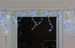 Northlight 100ct. LED Wide Angle Icicle Christmas Lights With White Wire Blue 17 Northlight 100ct. LED Wide Angle Icicle Christmas Lights With White Wire Blue -Northlight D676189S 3