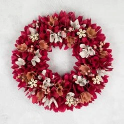 Northlight 13" Fuchsia Pink & White Wooden Floral Wreath With Berries 11 Northlight 13" Fuchsia Pink & White Wooden Floral Wreath With Berries -Northlight D761838S 3